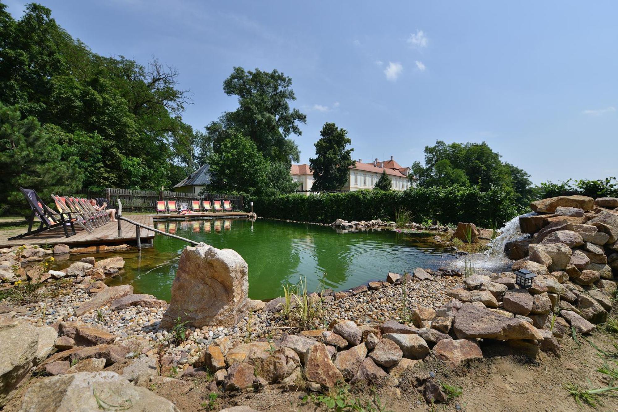 Maxmilian Lifestyle Resort Loucen Exterior photo